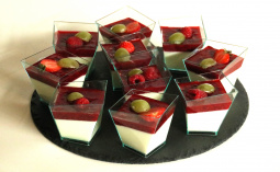 Panna Cotta s ovocem